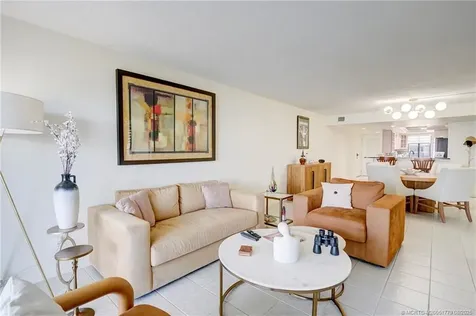 10 NE Plantation Road Stuart FL 34996