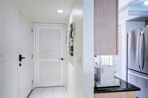 10 NE Plantation Road Stuart FL 34996