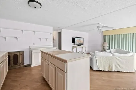 144 SE Tudor Court Stuart FL 34994