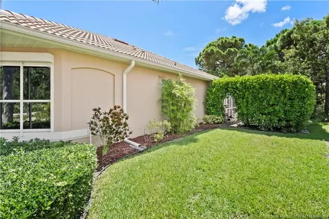 1340 NW Red Oak Way Jensen Beach FL 34957