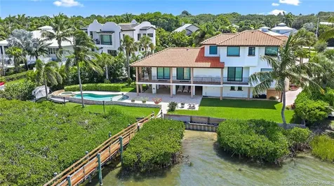 14 Herons Nest Sewalls Point FL 34996