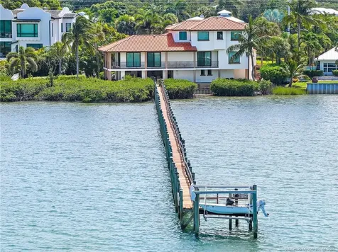 14 Herons Nest Sewalls Point FL 34996