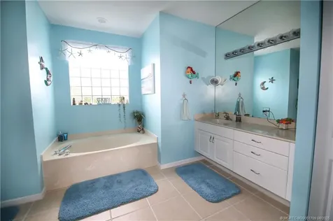 471 NW Blue Lake Drive Port St Lucie FL 34986