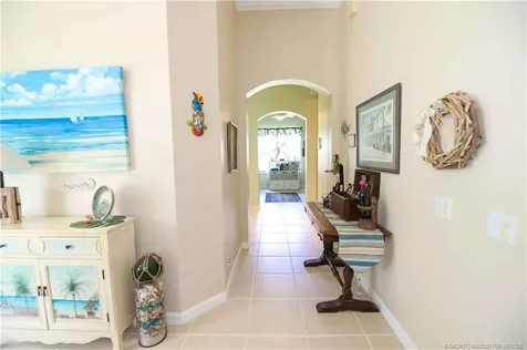 471 NW Blue Lake Drive Port St Lucie FL 34986