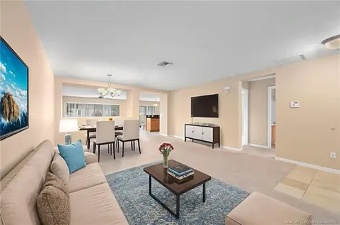 6906 NW Kowal Court Port St Lucie FL 34986
