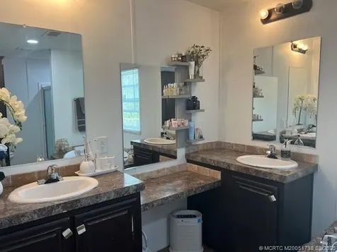 4660 Lucille Drive Lake Worth FL 33463