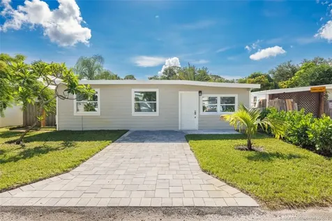 1073 NE Orange Avenue Jensen Beach FL 34957