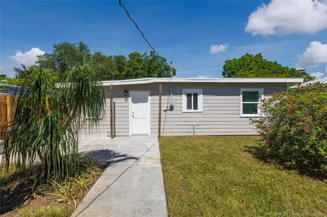 1073 NE Orange Avenue Jensen Beach FL 34957