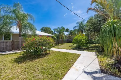 1073 NE Orange Avenue Jensen Beach FL 34957