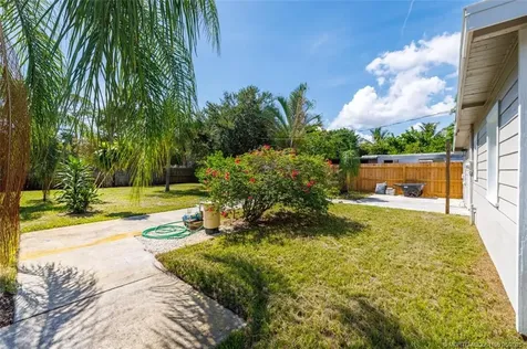 1073 NE Orange Avenue Jensen Beach FL 34957