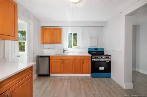 1073 NE Orange Avenue Jensen Beach FL 34957