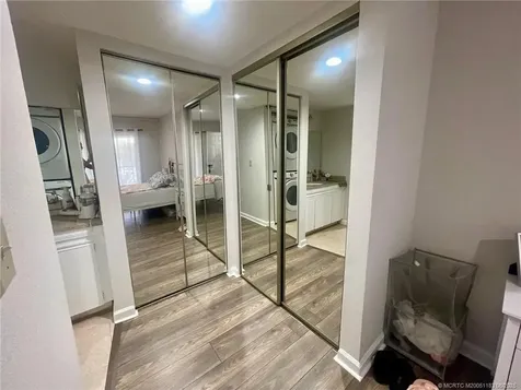 1522 SE Royal Green Circle Port St Lucie FL 34952