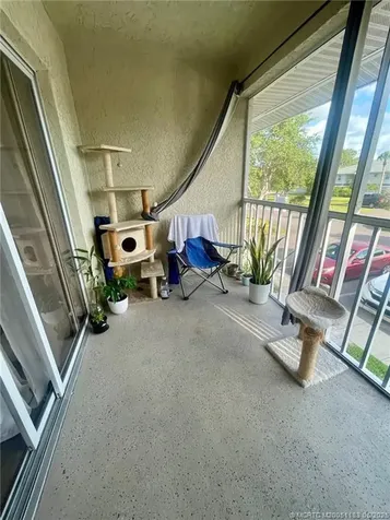 1522 SE Royal Green Circle Port St Lucie FL 34952