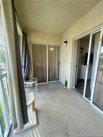 1522 SE Royal Green Circle Port St Lucie FL 34952