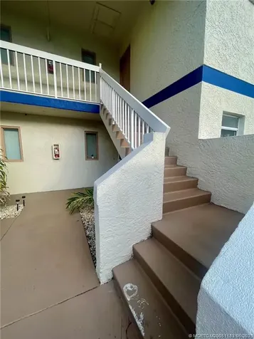 1522 SE Royal Green Circle Port St Lucie FL 34952