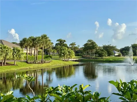 5152 SE Club Way Stuart FL 34997
