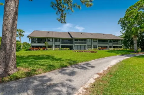 6295 SE Charleston Place Hobe Sound FL 33455