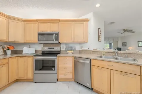 6295 SE Charleston Place Hobe Sound FL 33455