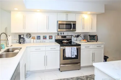 2040 NE Ocean Boulevard Stuart FL 34996