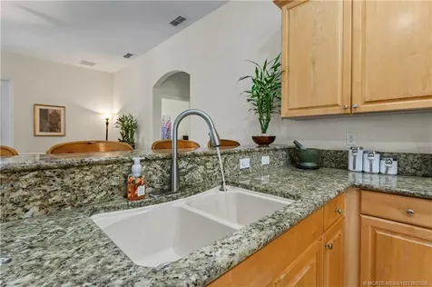 1992 SE Fairfield Street Port St Lucie FL 34983