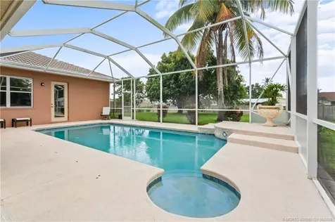 1992 SE Fairfield Street Port St Lucie FL 34983