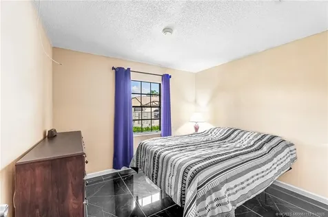 2229 SE Brekenridge Circle Port St Lucie FL 34952