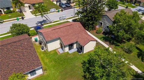 2229 SE Brekenridge Circle Port St Lucie FL 34952