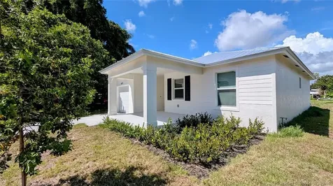 4970 SE Jack Avenue Stuart FL 34997