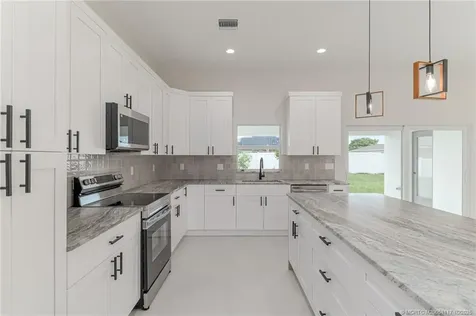 513 SW Nautical Avenue Port St Lucie FL 34984