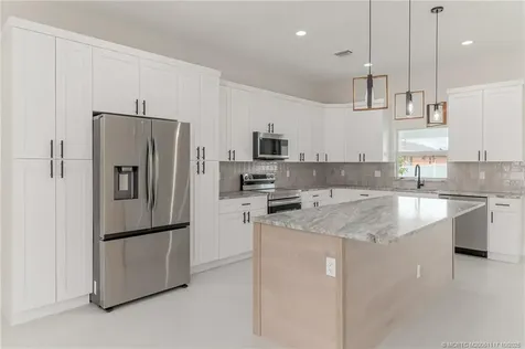 513 SW Nautical Avenue Port St Lucie FL 34984