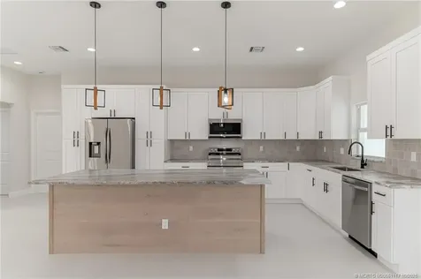 513 SW Nautical Avenue Port St Lucie FL 34984