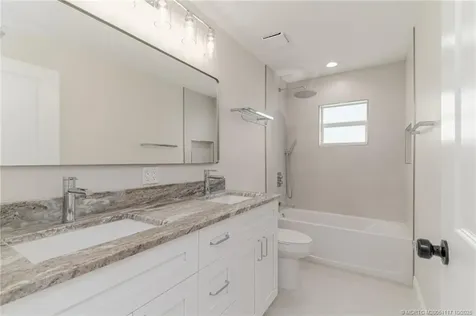 513 SW Nautical Avenue Port St Lucie FL 34984