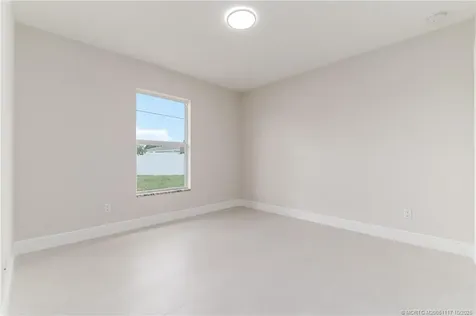 513 SW Nautical Avenue Port St Lucie FL 34984