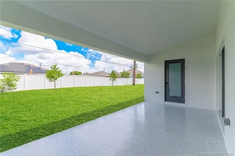 513 SW Nautical Avenue Port St Lucie FL 34984