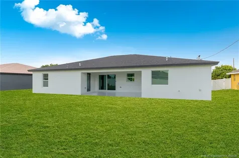 513 SW Nautical Avenue Port St Lucie FL 34984