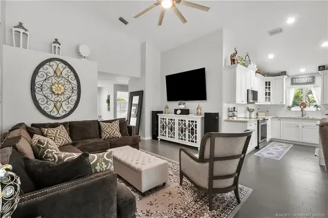 6013 SE Grand Cay Court Stuart FL 34997