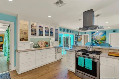 2822 NE Yorkshire Lane Jensen Beach FL 34957