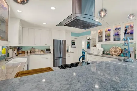 2822 NE Yorkshire Lane Jensen Beach FL 34957