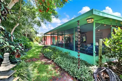 2822 NE Yorkshire Lane Jensen Beach FL 34957