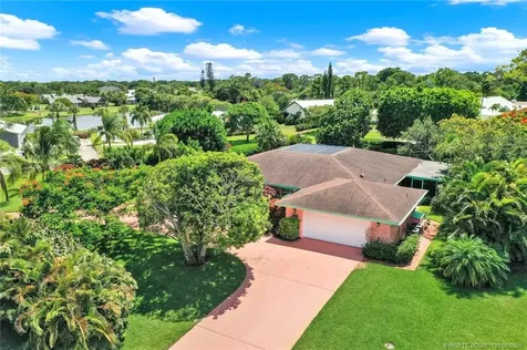 2822 NE Yorkshire Lane Jensen Beach FL 34957