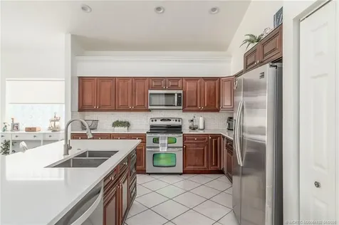 1513 SE Holyrood Lane Port St Lucie FL 34952