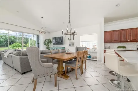 1513 SE Holyrood Lane Port St Lucie FL 34952