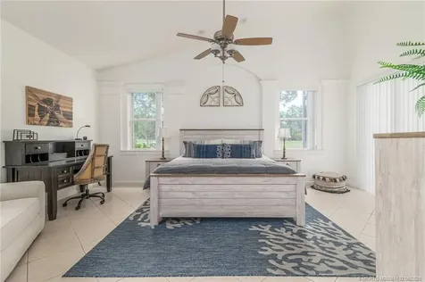 1513 SE Holyrood Lane Port St Lucie FL 34952