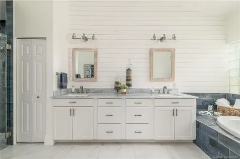 1513 SE Holyrood Lane Port St Lucie FL 34952