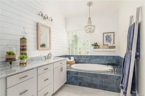 1513 SE Holyrood Lane Port St Lucie FL 34952