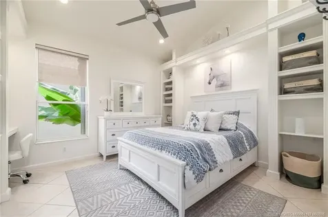 1513 SE Holyrood Lane Port St Lucie FL 34952