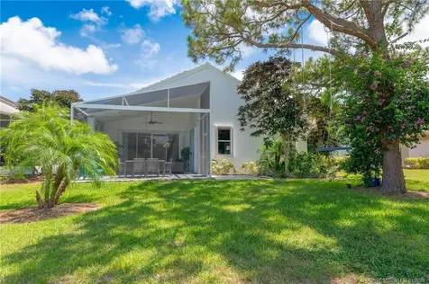 1513 SE Holyrood Lane Port St Lucie FL 34952