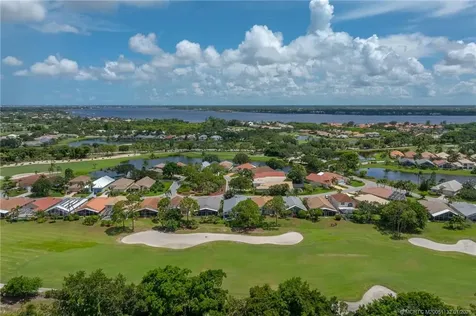 1513 SE Holyrood Lane Port St Lucie FL 34952