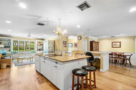 2918 SE Fairway W Stuart FL 34997