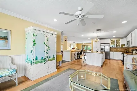 2918 SE Fairway W Stuart FL 34997